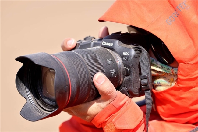 相机步入性价比时代,2024年佳能R5依然抗打