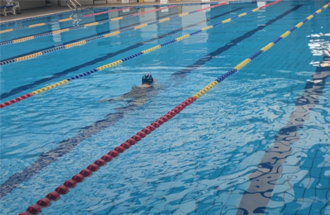 秋季护关节怎么选氨糖?读懂盐酸氨基葡萄糖胶囊和硫酸氨基区别