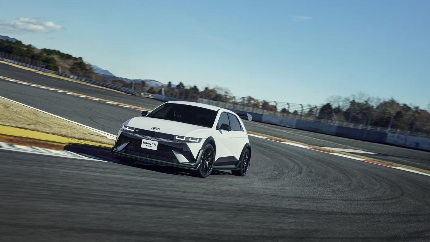 “新时代 共享未来”现代汽车八赴“进博之约”