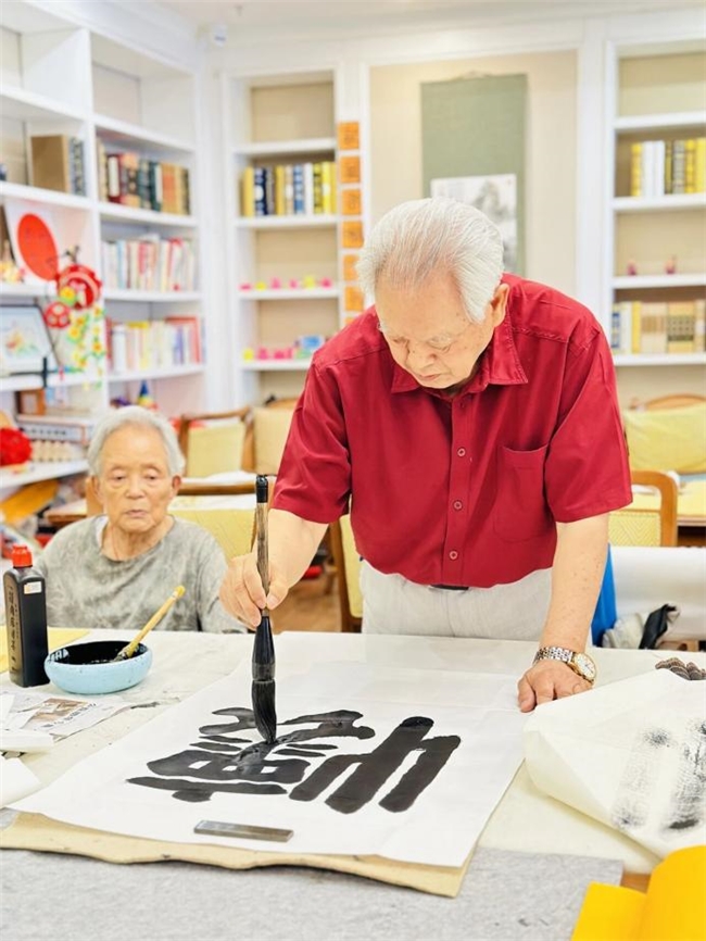 养老院哪家好？椿萱茂兼顾专业照护与精神滋养