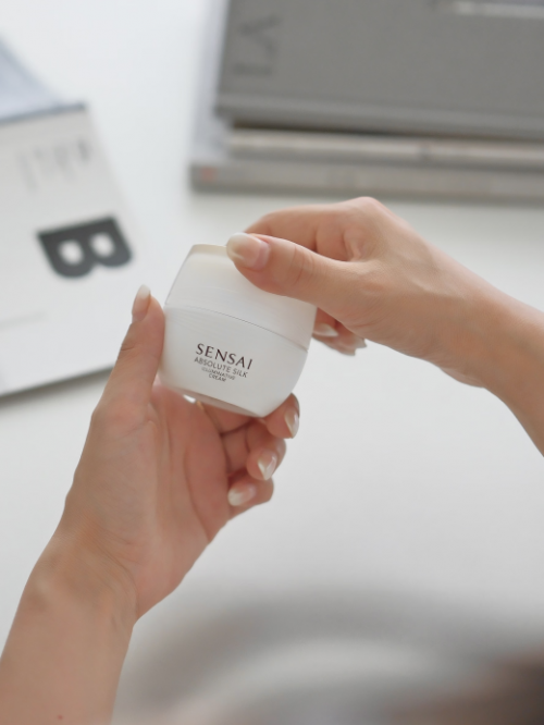 2025干敏皮冬季用什么美白保湿面霜？成分党实测权威美白面霜