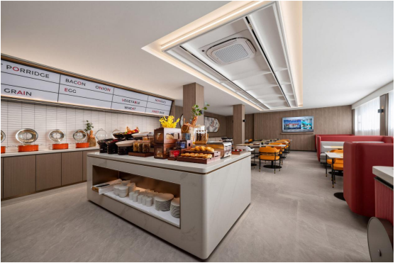 湛江这家柏曼酒店,在智能客房里承包你的诗与远方