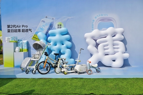 Babycare AirPro纸尿裤在潍坊风筝节“上天”了，超薄透气成夏日首选