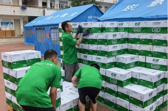 华润饮料紧急调拨12000瓶怡宝水驰援柳州地震灾区