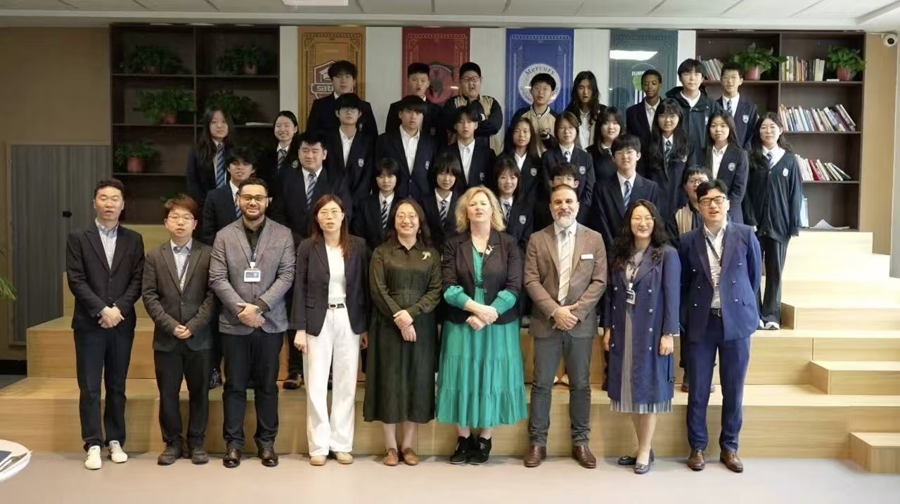 南澳名校彭布罗克Pembroke School再访青岛明德双语学校，IB合作从蓝图走向课堂