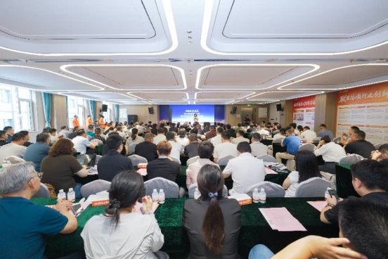 大势共生,成人达己——银发经济高质量发展暨家居适老化服务创新研讨会在济南圆满落幕