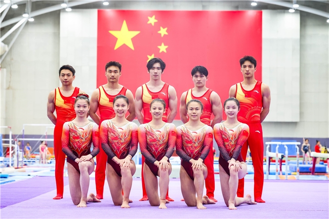 张博恒名古屋个人全能卫冕封王！安踏冠军龙服助中国体操拿下首金